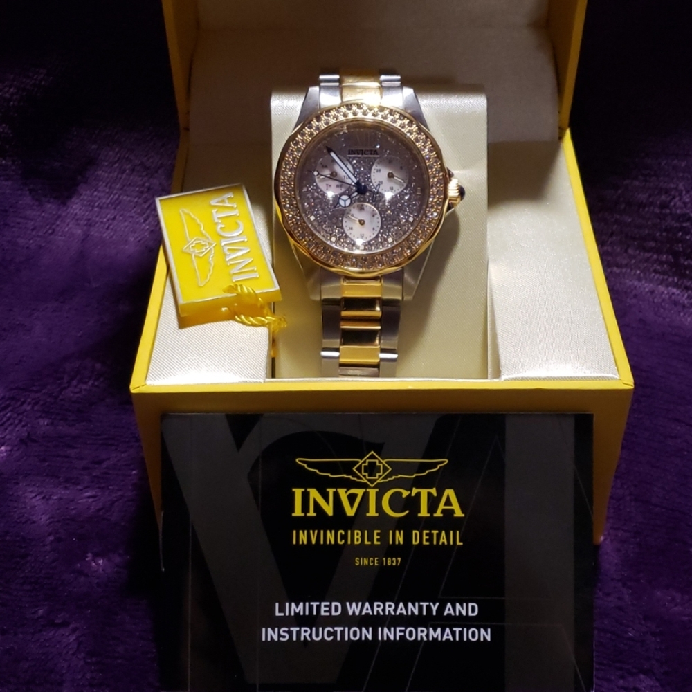 Ladies invicta